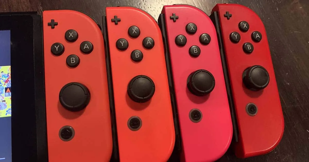 นักข่าวต่างประเทศบ่น Joy-Con สีแดงของ Switch ทำเฉดสีออกมาคล้ายกันเกินไป