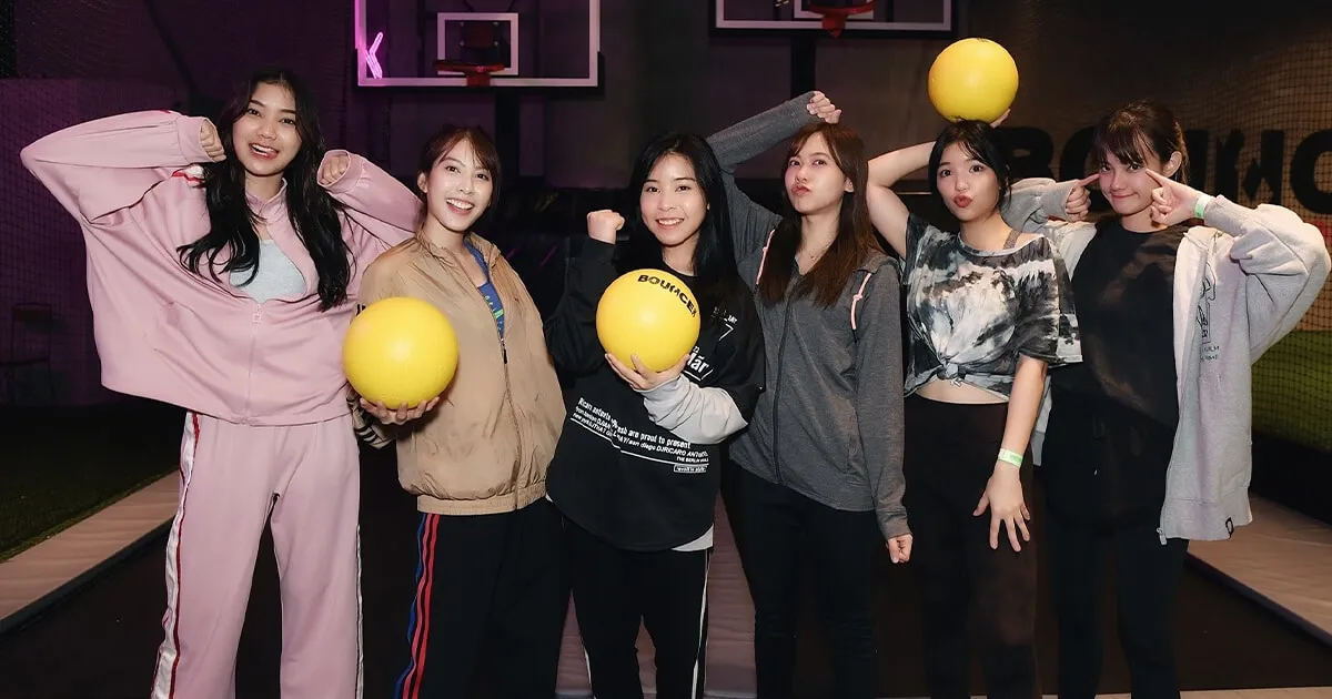 6 เมมเบอร์ BNK48 ลุยกิจกรรมสุดเอ็กซ์ตรีมกลางกรุง พร้อมออนแอร์เมษายนนี้