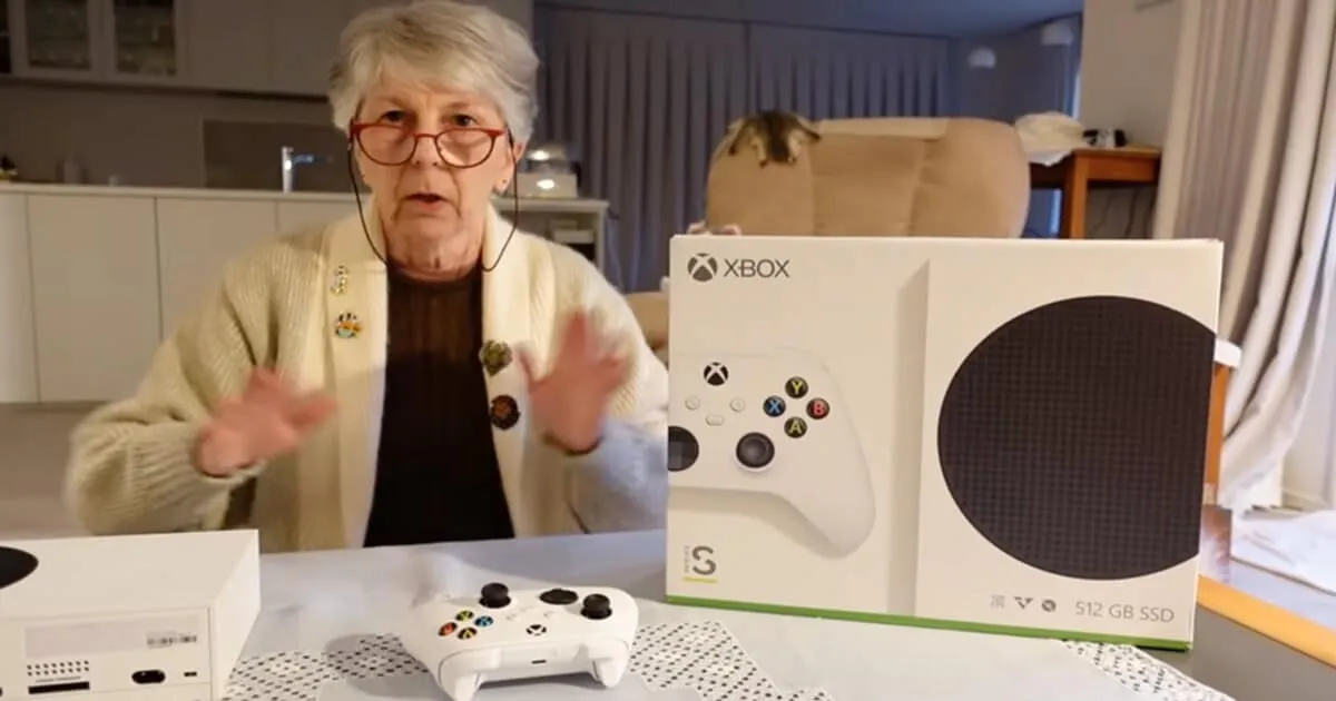 คุณยาย YouTuber ทำคลิปเล่าความประทับใจหลังสอย Xbox เครื่องแรกในชีวิต