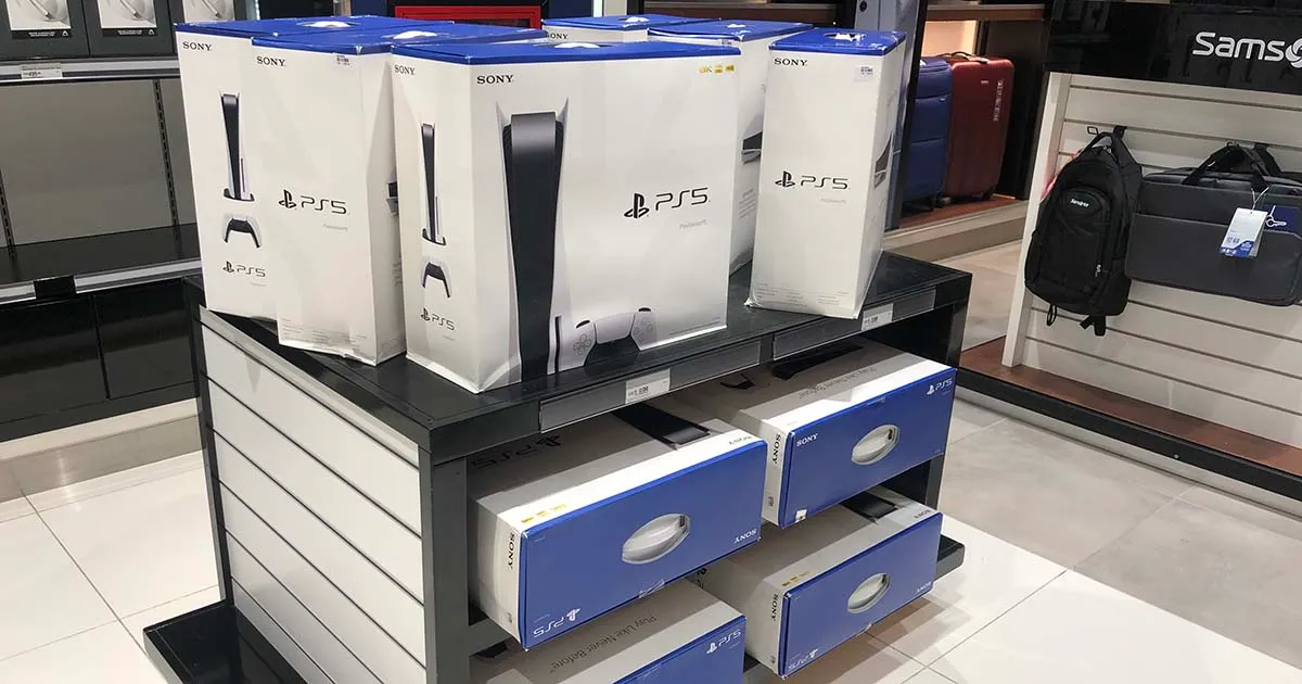 ชาวเน็ตพบ PS5 วางขายในร้านดิวตี้ฟรีสนามบินอาร์เจนติน่า ราคาเฉียด 6 หมื่นบาท