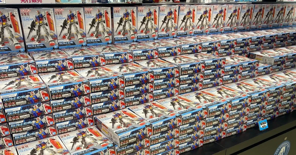 ถึงกับแปะสติ๊กเกอร์เตือน! Bandai เตรียมเอาผิดทางกฎหมายผู้กักตุน หิ้วและ รีเซลล์ สินค้า!