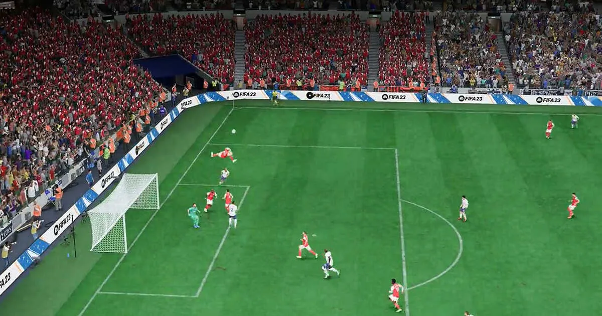 โผล่บั๊กประหลาดใน FIFA 23 เมื่อผู้เล่นสามารถเหินฟ้าเพื่อโหม่งลูกบอลที่ลอยสูงได้