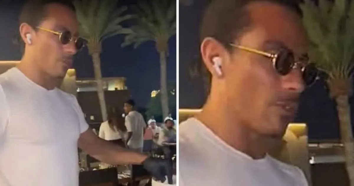 Salt Bae โดนติงหนัก หลังคุยโทรศัพท์ระหว่างหั่นสเต็กให้ลูกค้า