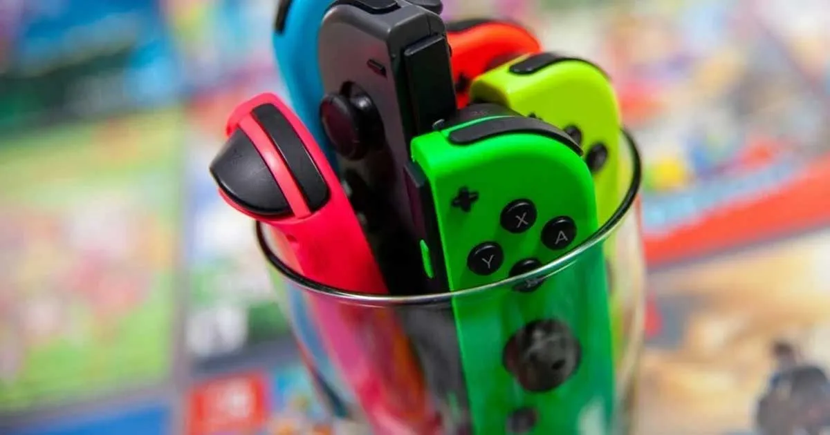 ชมคอลเล็กชั่นแฟนปู่นินผู้สะสม Joy-Con ของ Switch เกือบครบทุกลาย