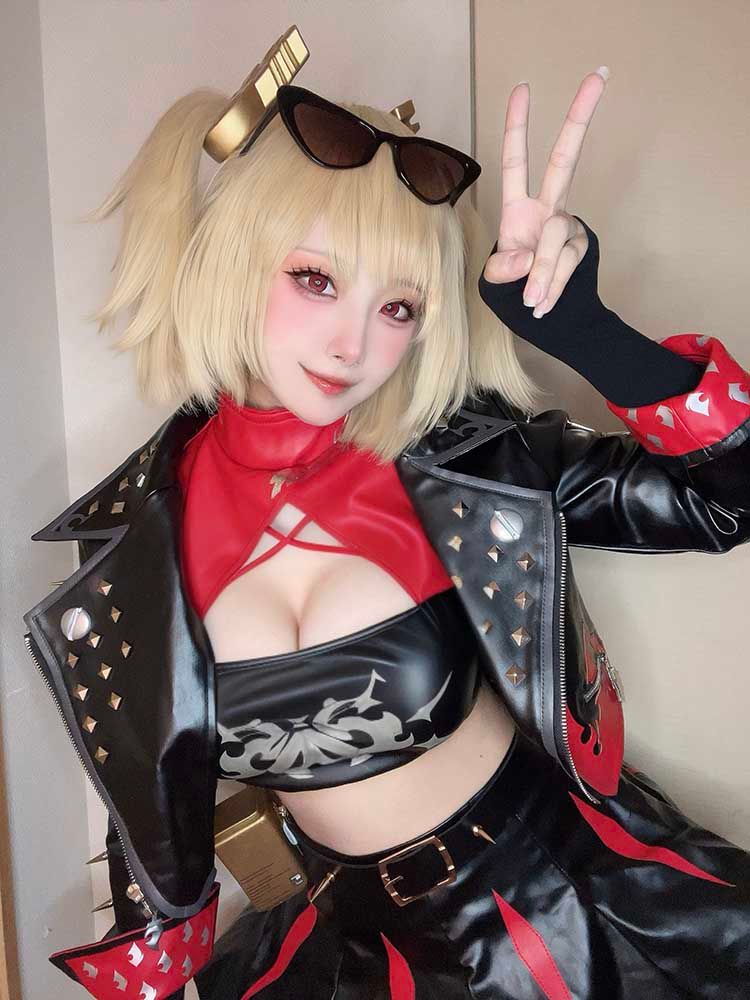 Tomachan Cosplay