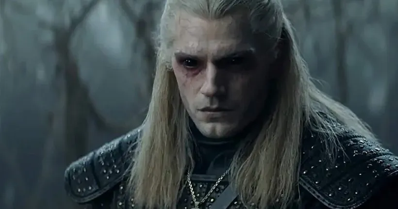 ผู้แต่ง Twilight เผยเคยอยากได้ Henry Cavill และ Emily Browning มานำแสดง
