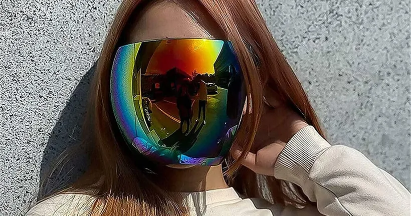 แฟชั่นจัดจ้าน แว่นกันแดดแบบเต็มหน้า ที่ปกป้องทั้งตาและใบหน้าจากรังสี UV !?