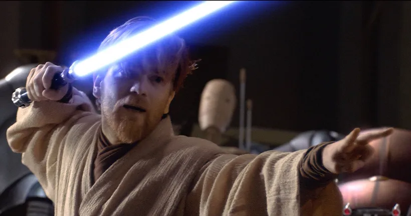 เกินห้ามใจ! Ewan McGregor รับชอบทำท่าใช้พลังฟอร์ซกับประตูเลื่อนอัตโนมัติ