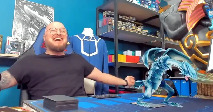 ล้ำหน้า! สตรีมเมอร์ฝรั่งเศสสร้างสนามดูเอลการ์ด Yu-Gi-Oh! แบบ 3D ขึ้นมา!