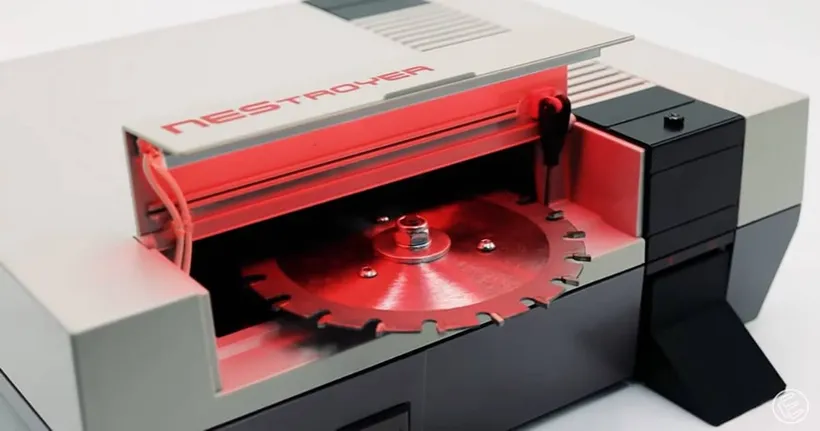จะเป็นอย่างไรเมื่อ NES เครื่องเล่นเกมยุคเรโทรถูกดัดแปลงเป็นเครื่องจักรสังหาร!?