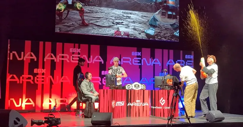 กลุ่มนักเคลื่อนไหวเพื่อสิ่งแวดล้อมบุกป่วนกลางงานแข่งขันเกม Tekken