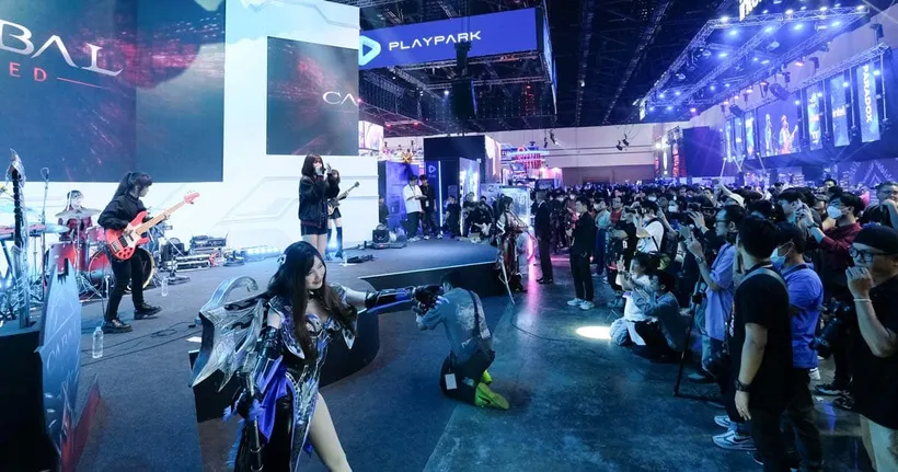 สนุกกับมินิคอนเสิร์ต Muzik Move Records ที่บูธ Gen Play งาน Thailand Game Show 2023
