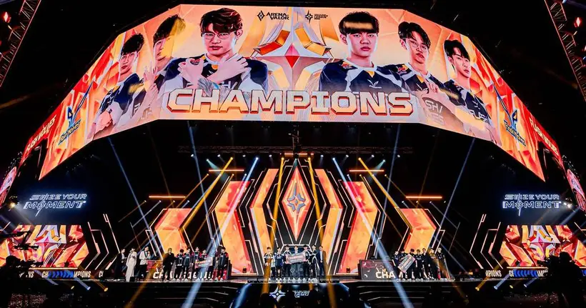Flash Wolves สร้างสถิติแชมป์ไร้พ่าย ผงาดครองแชมป์ RoV นานาชาติ ‘APL 2025’ ‘eArena’ ตัวแทนไทยคว้ารองแชมป์ฯ