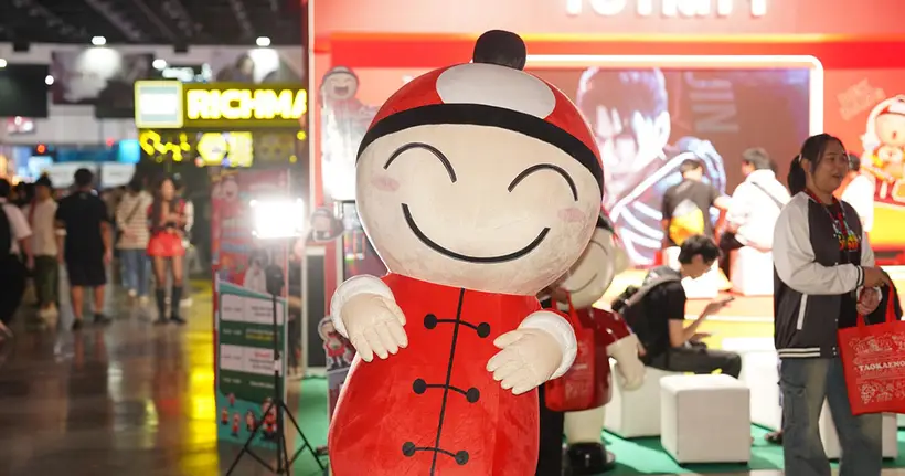 เถ้าแก่น้อย จัดเต็มเพื่อแฟนๆ พาอินฟลูฯ ชื่อดังตบเท้าเข้าร่วมกิจกรรมตลอดทั้ง 3 วัน!