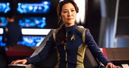 Michelle Yeoh ยินดีที่ในที่สุดก็มี Shang-Chi เป็นตัวแทนซูเปอร์ฮีโร่ของชาวเอเชีย