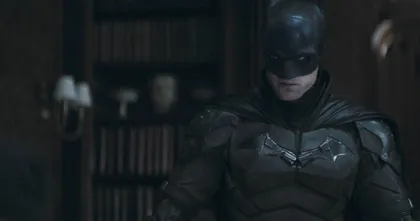 The Batman ภาพใหม่จากกองถ่ายล่าสุดเผยให้ได้เห็นถ้ำค้างคาวแล้ว