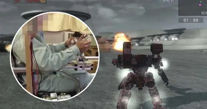 หนุ่มมัธยมปลายสุดเจ๋ง! สร้างคอนโทรลเลอร์สไตล์ Cockpit เพื่อ เล่นเกมหุ่นยนต์