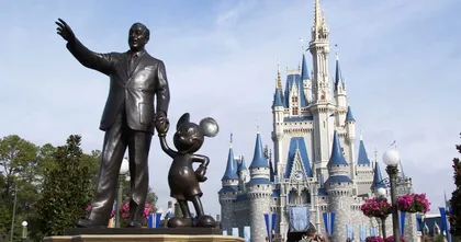 Disney+ เตรียมสร้างจักรวาลหนัง Magic Kingdom ที่อิงจากเครื่องเล่นในสวนสนุกของ Disney