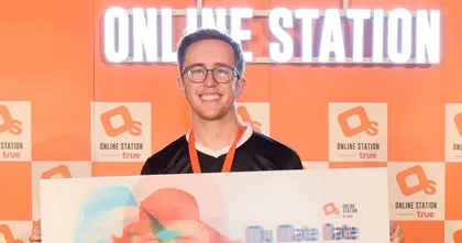 My Mate Nate คว้าโล่เพชรจาก YouTube เป็นคนที่ 4 ของไทย พร้อมยอดผู้ติดตาม 10 ล้านคน