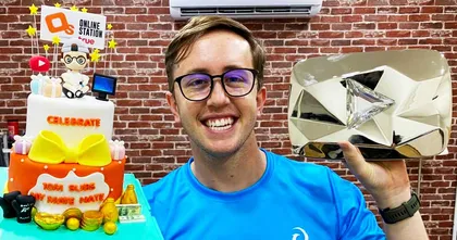 เซอร์ไพส์จัดหนัก! My Mate Nate ฉลองโล่เพชร จาก 10,000,000 Sub บน YouTube
