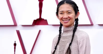 Chloe Zhao ผู้กำกับ Eternals ต้องต่อสู้กับ Marvel อย่างหนักเพื่อทำหนังสถานที่จริง