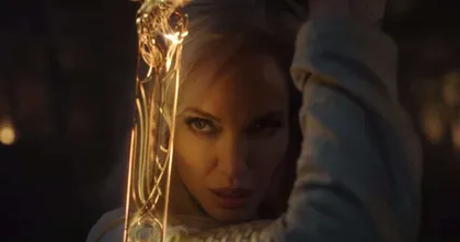 Angelina Jolie เผลอหลุดว่าตัวอย่างฉบับเต็มของ Eternals พร้อมปล่อยแล้ว