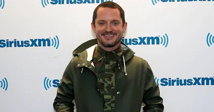 Elijah Wood อาจรับบทวายร้ายใน Toxic Avenger