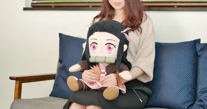 ตุ๊กตา Nezuko ยักษ์จาก Kimetsu no Yaiba สุดน่ารักสำหรับสายนั่งโต๊ะทำงานมาแล้ว !?