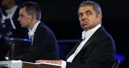 Rowan Atkinson เตรียมร่วมแสดงในหนังภาคปฐมบทของ Willy Wonka