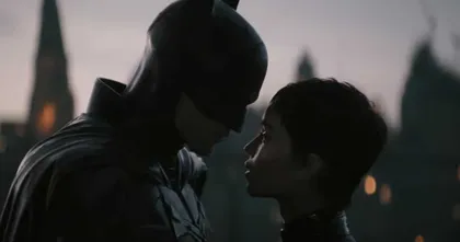 มนุษย์ค้างคาวปะทะนางแมวในตัวอย่างใหม่ของ The Batman