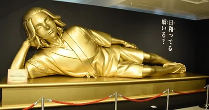 รูปปั้น Mikey ทองคำโผล่กลางงานนิทรรศการ Tokyo Revengers Exhibition!