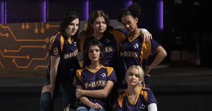 รวมหนังทีนเอจคอมเมดี้ก่อนพบกับ “ทีมเกมเมอร์สาวสุดเฟียส” ในหนังคอมเมดี้อีสปอร์ต “1-UP ทีมนี้ชีเฟียส”