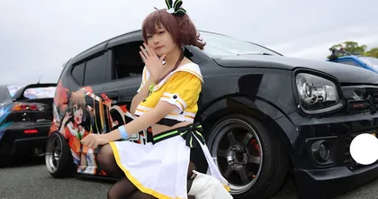 จัดเต็ม! ประมวลภาพรถลายอนิเมะและสาวสวยคอสเพลย์จากงานรวมพลรถ Itasha