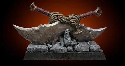 ศิลปินสุดเจ๋งทำ Blades of Chaos จากเกม God of War ขนาดเท่าของจริง