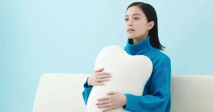 ญี่ปุ่นเปิดตัวหมอนหุ่นยนต์ช่วยปรับระบบการหายใจลดความเครียด