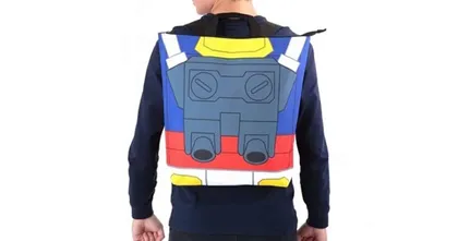 พร้อมประจัญบาน! ญี่ปุ่นเปิดตัวกระเป๋าลายไอพ่นของ Gundam สุดเท่