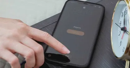 ผู้เชี่ยวชาญเผย ทำไมไม่ควรกด Snooze ตอนนาฬิกาปลุกบนมือถือดัง