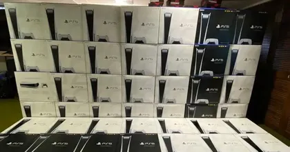 แก๊งรีเซลใน UK ประกาศยุติกักตุน PS5 และเริ่มนำเครื่องมาเร่ขายราคาถูก