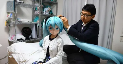 สามี Hatsune Miku เรียกร้องให้ยอมรับการแต่งงานกับตัวละครสมมติ