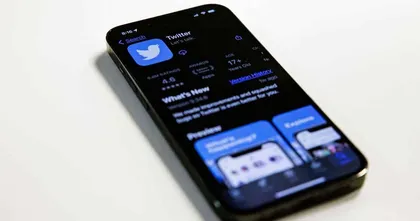 iPhone พร้อมแอป Twitter ที่ยังไม่เปลี่ยนโลโก้เป็น X ถูกประมูลขายกว่า 5 แสนบาท
