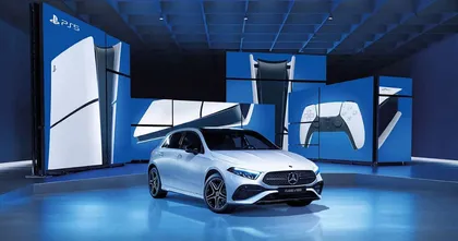 Mercedes-Benz A-Class Vibes รถหรูรุ่นลิมิเต็ดเอดิชั่นที่ได้เครื่อง PS5 เป็นต้นแบบ