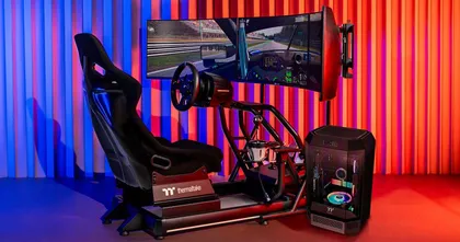 Thermaltake เปิดตัวค็อกพิตรุ่นใหม่สำหรับเกมรถแข่ง พร้อมแท่นที่ตั้งได้ 3 จอ